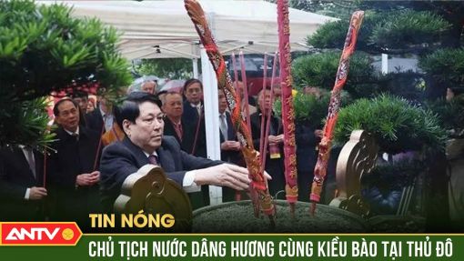 Chủ tịch nước cùng đại biểu kiều bào dâng hương tại Tượng đài Lý Thái Tổ